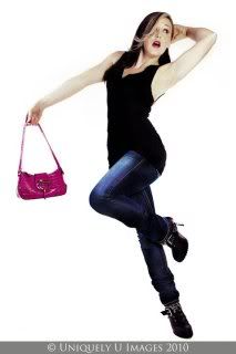 http://i55.photobucket.com/albums/g122/pinkdc16/33564_447426516901_504946901_5568325_4148997_n.jpg
