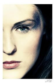 http://i55.photobucket.com/albums/g122/pinkdc16/l_857c81673841b88332e022ac317fb6-1.jpg