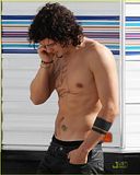 th_orlando-bloom-sympathy-for-delic-1.jpg