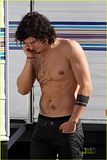 th_orlando-bloom-sympathy-for-delic-10.jpg