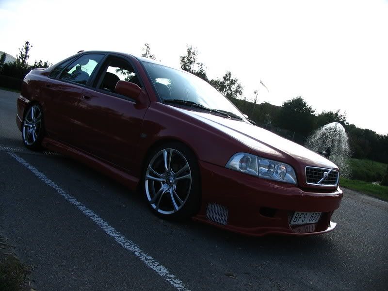 http://i55.photobucket.com/albums/g135/barret_2006/My%20car/senaste018.jpg