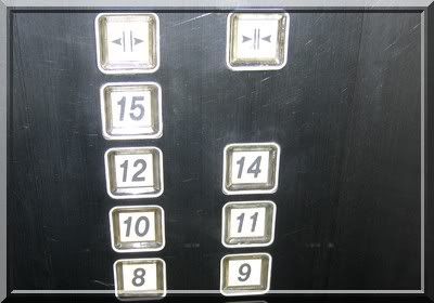 31. Stock, 13. Stock, verschwunden, nicht vorhanden, torreplaza Aguascalientes, el piso que falta, piso número 13, elevador, Fahrstuhl