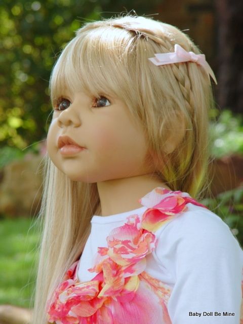 Masterpiece Dolls Candy Blonde Monika Levening 44 Doll Extra