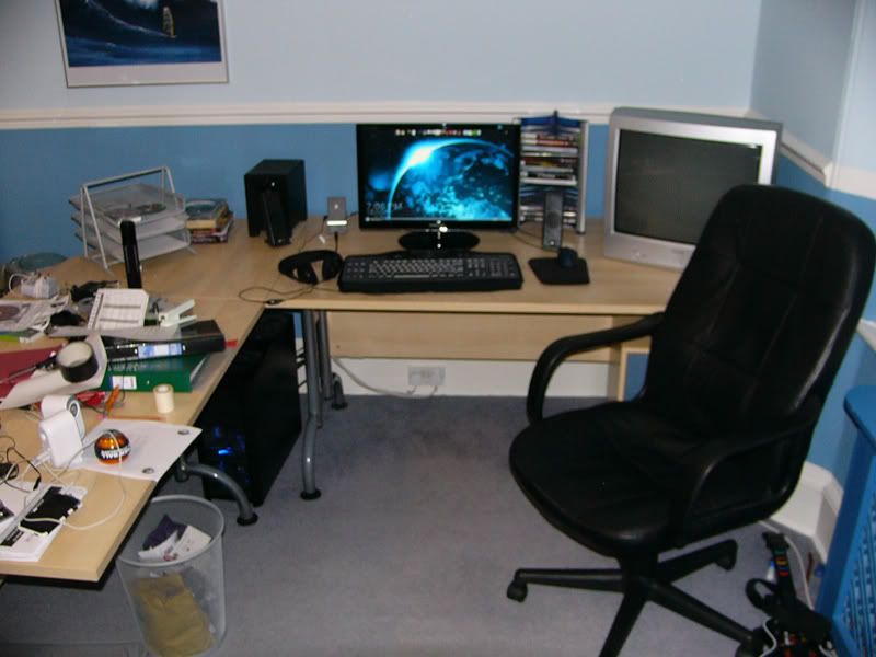 Desk4.jpg