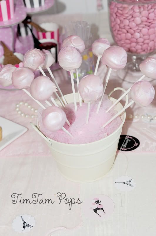 Pink Cake Pops