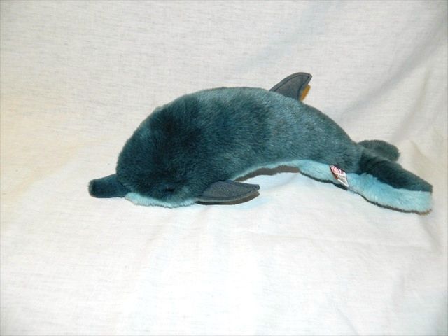 gund dolphin