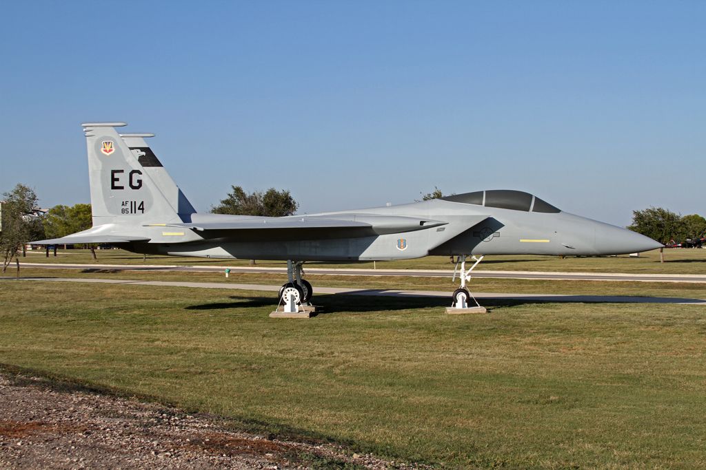 lackland afb auto shop