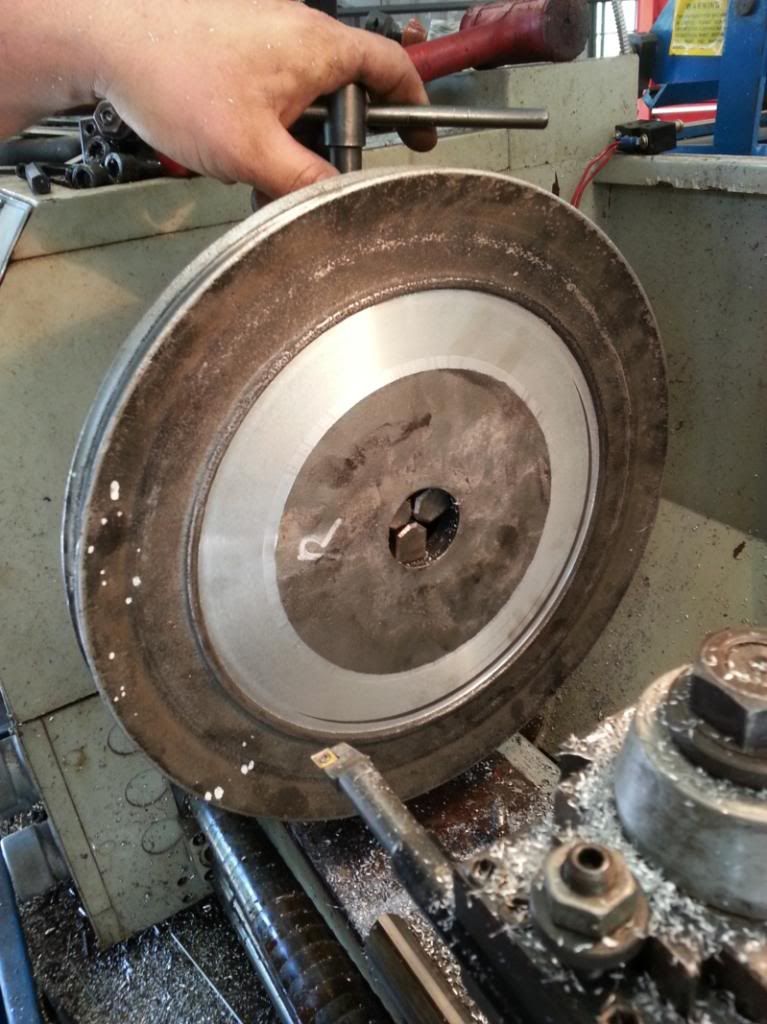 [Linked Image from i55.photobucket.com]