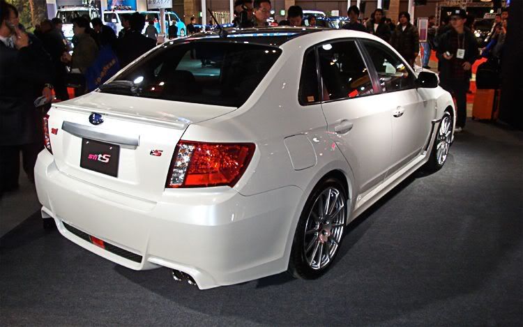 Re 2011 Impreza sedan trunk lid on 2011 STI sedan