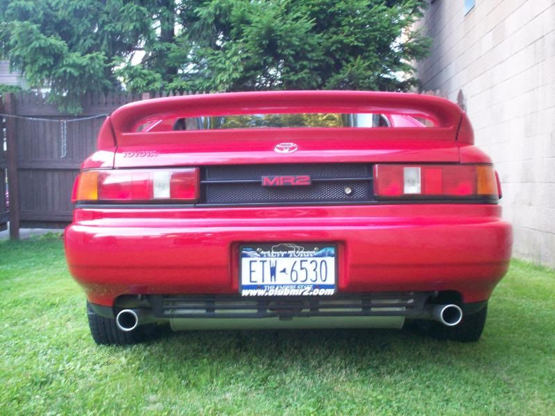 http://i55.photobucket.com/albums/g156/91MR2_photos/1991%20Toyota%20MR2%20-%20June%202011/007.jpg