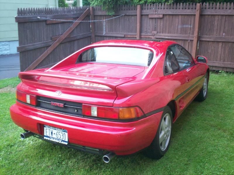 http://i55.photobucket.com/albums/g156/91MR2_photos/1991%20Toyota%20MR2%20-%20June%202011/024.jpg