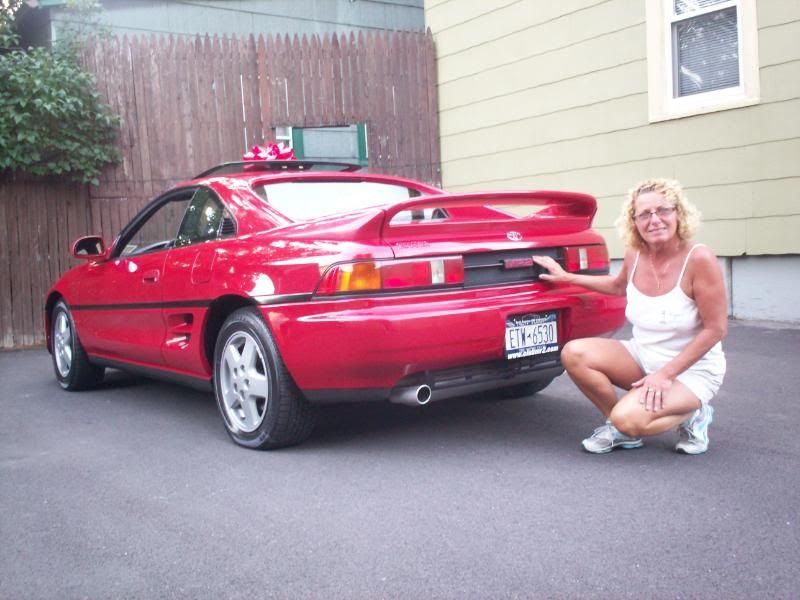 http://i55.photobucket.com/albums/g156/91MR2_photos/1991%20Toyota%20MR2%20-%20Mommy/020.jpg