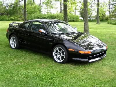 http://i55.photobucket.com/albums/g156/91MR2_photos/1991%20Toyota%20MR2/MyMR2-BeaverIsland-Passengerandfull.jpg