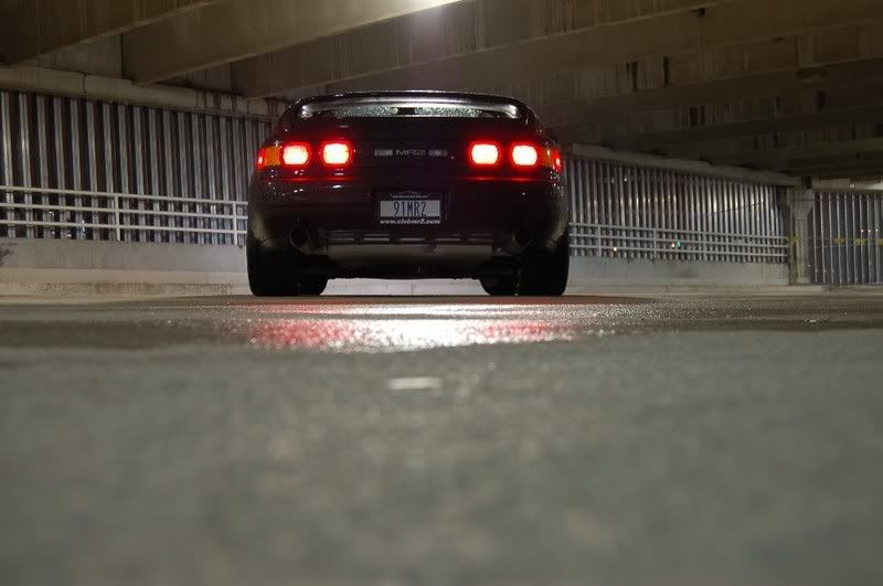 http://i55.photobucket.com/albums/g156/91MR2_photos/1991%20Toyota%20MR2/MyMR2-MallRamp4.jpg