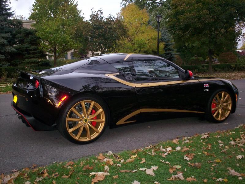 http://i55.photobucket.com/albums/g156/91MR2_photos/2012%20Lotus%20Evora%20S%20GP%20Edition/015_zps996750d0.jpg