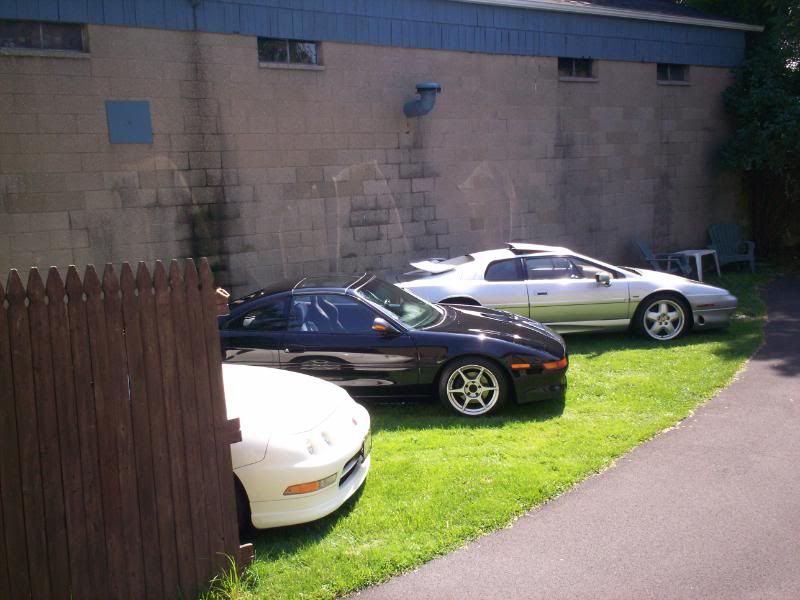 http://i55.photobucket.com/albums/g156/91MR2_photos/My%20Trifecta/086.jpg