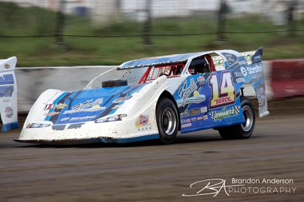 IMAGE: http://i55.photobucket.com/albums/g157/andersonproductions/052911I-80Speedway363-35.jpg