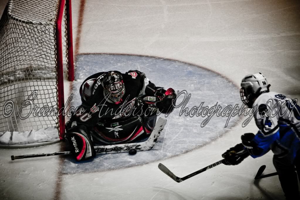 IMAGE: http://i55.photobucket.com/albums/g157/andersonproductions/HDRHOCKEY10.jpg