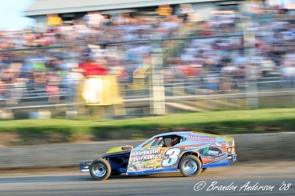 IMAGE: http://i55.photobucket.com/albums/g157/andersonproductions/IMG_4428.jpg