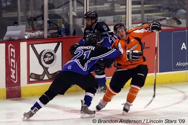 IMAGE: http://i55.photobucket.com/albums/g157/andersonproductions/lin-omh101009042.jpg