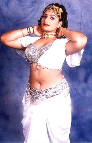 indian masala actress cleavage