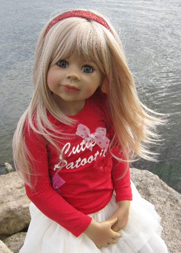 Masterpiece Cutie Patootie Monika Levenig Doll 39" Blonde Vinyl 9 Joints